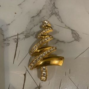 Monet Christmas Tree Brooch Pin Gold Tone Crystal
